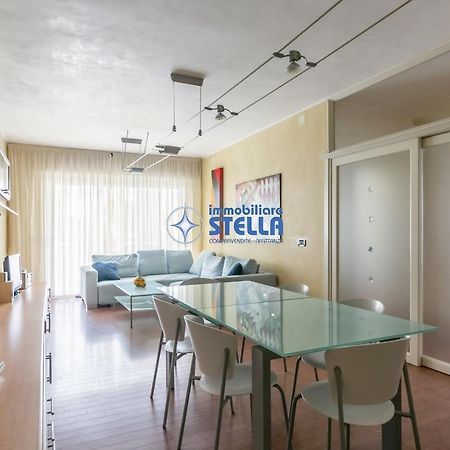 Condominio Adriatico Lido di Jesolo Exterior foto
