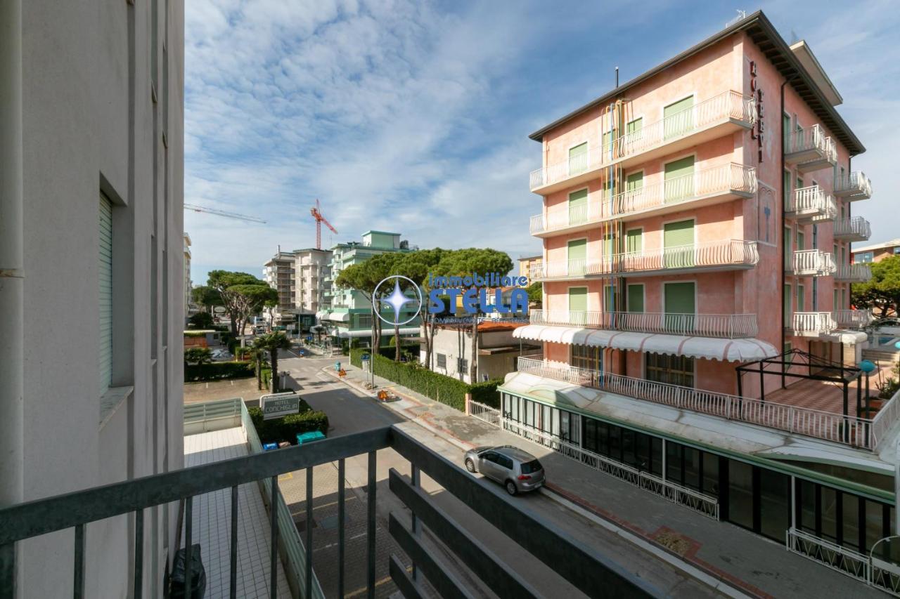Condominio Adriatico Lido di Jesolo Exterior foto