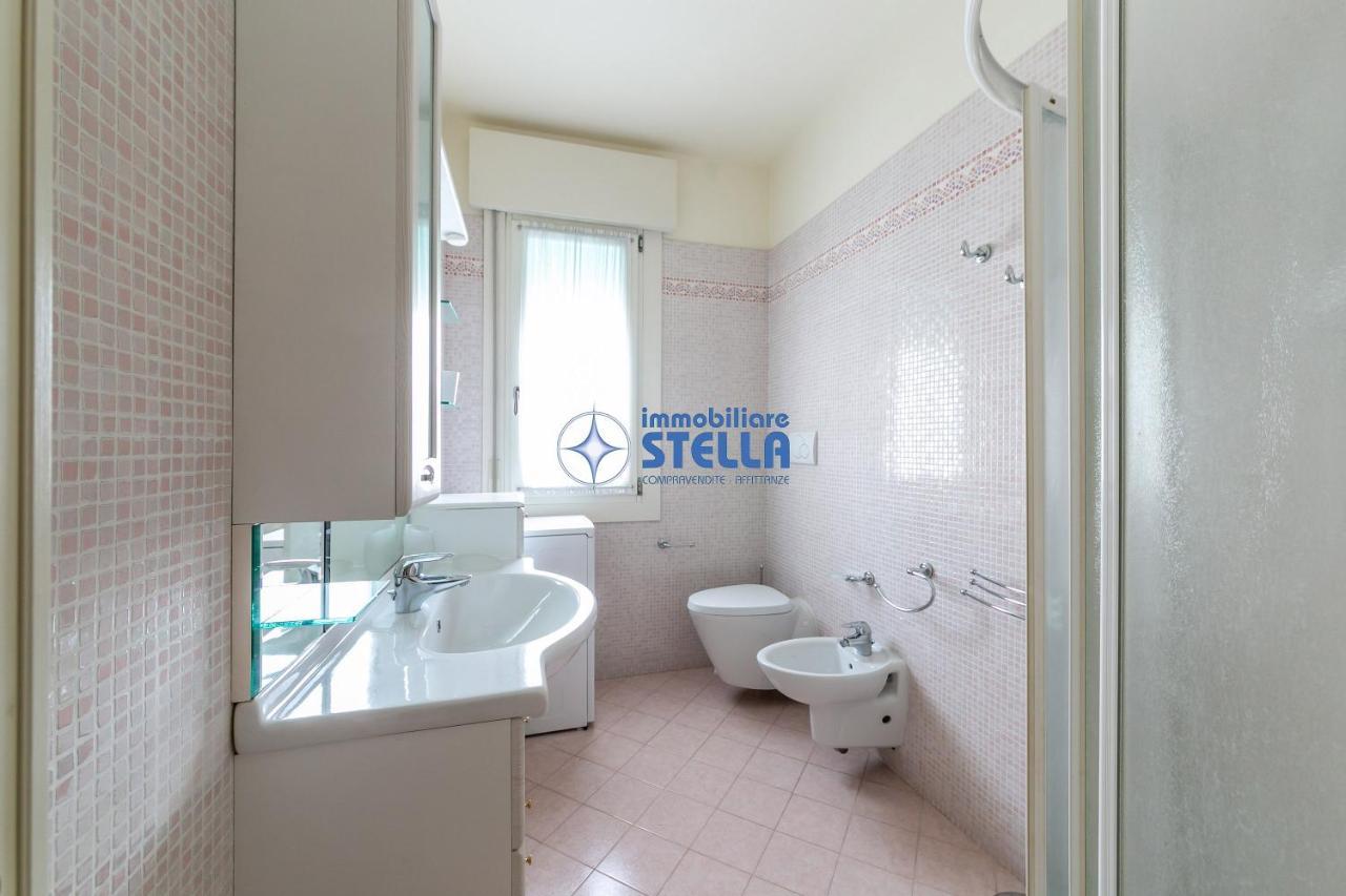 Condominio Adriatico Lido di Jesolo Exterior foto