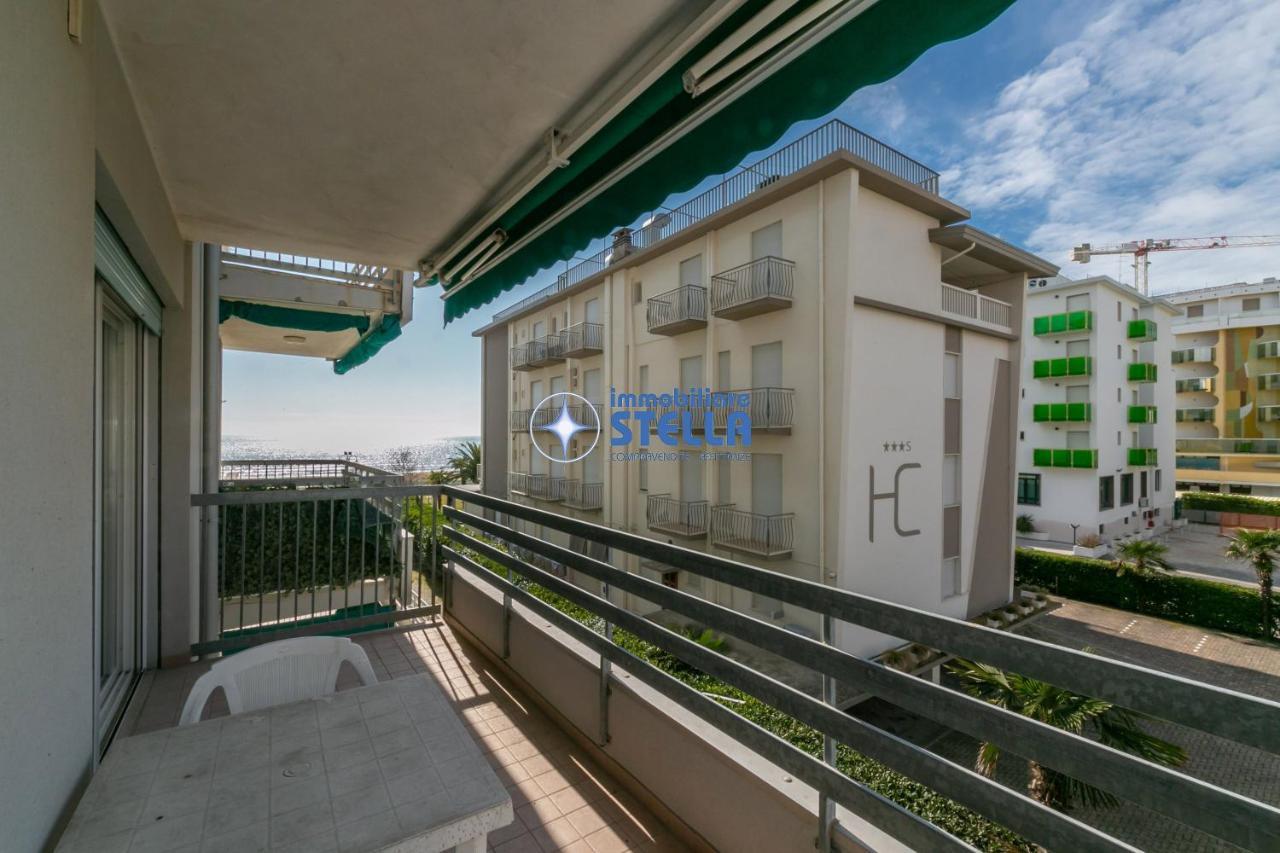 Condominio Adriatico Lido di Jesolo Exterior foto